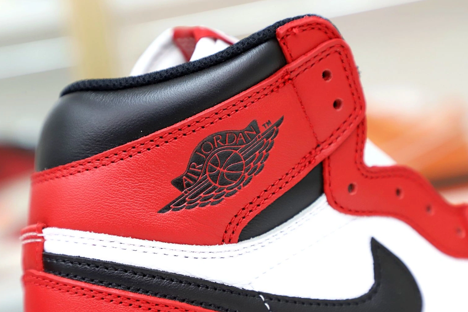 RETRO OG 1 JORDAN HIGH 2015 AIR 'CHICAGO' 1031